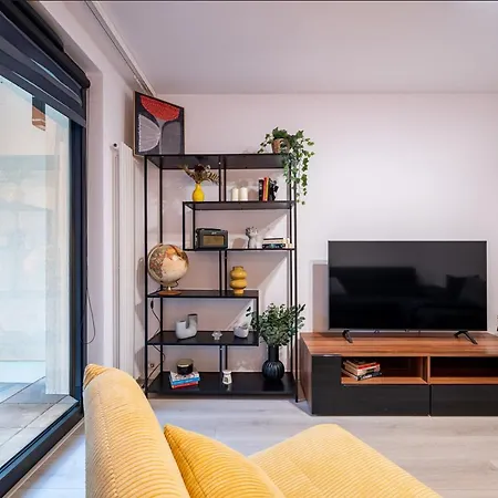 Verona Elevenfive Apartment